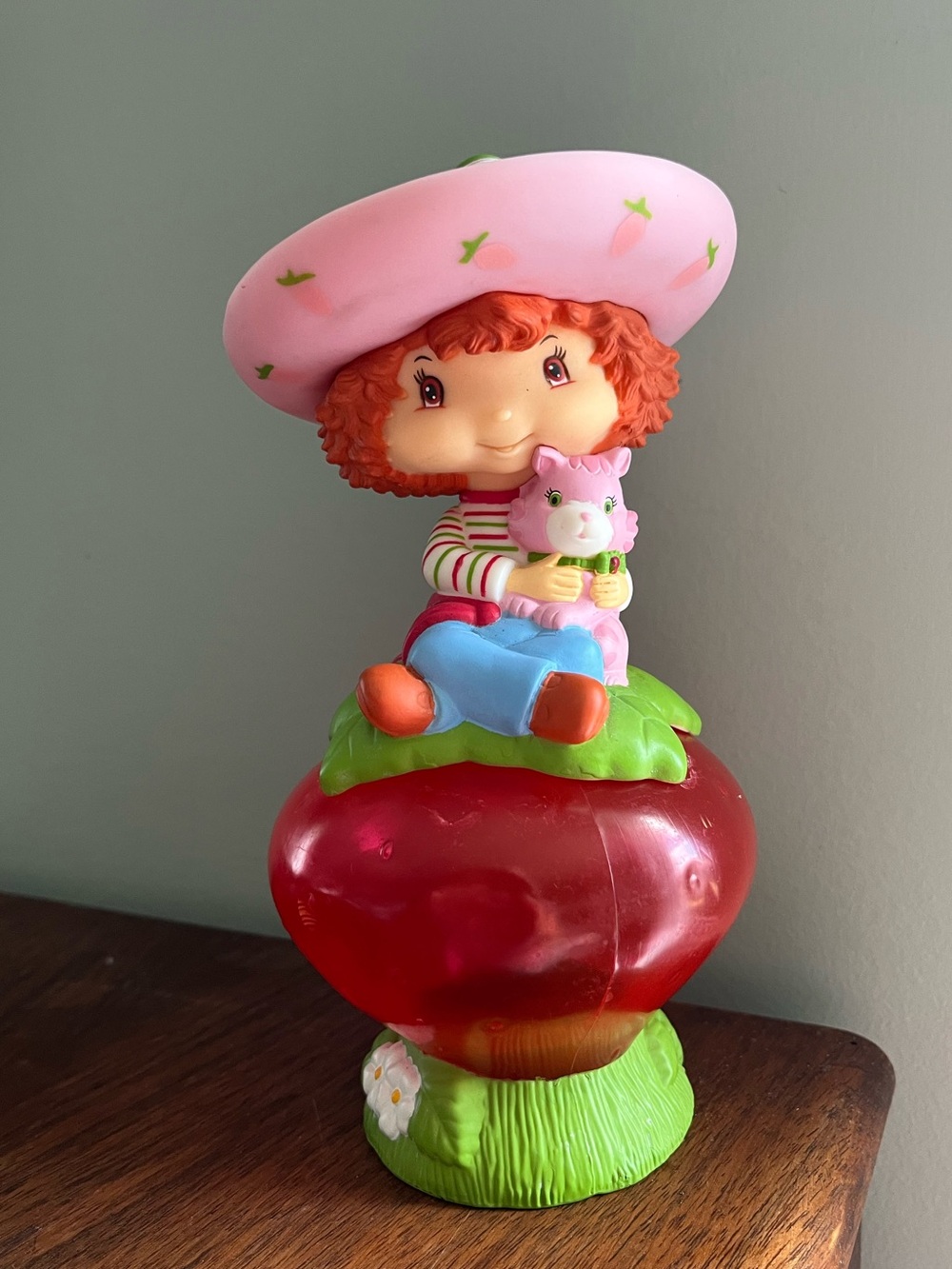 Early 2000s y2k strawberry shortcake bubble bath bottle empty